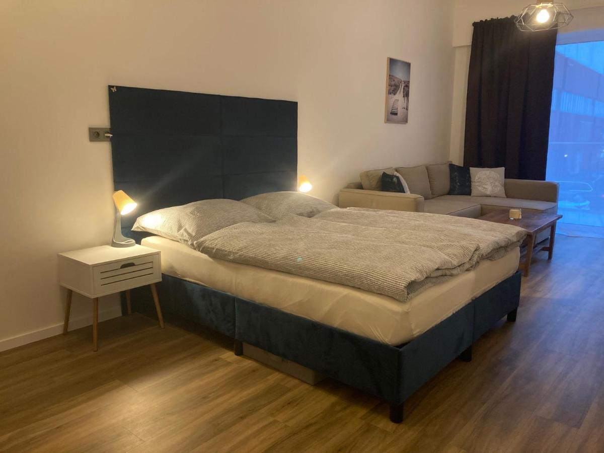 Komfortny Apartman A407 V Centre Nr, Bez Kuchyne, Parkovisko Zdarma Нитра Экстерьер фото